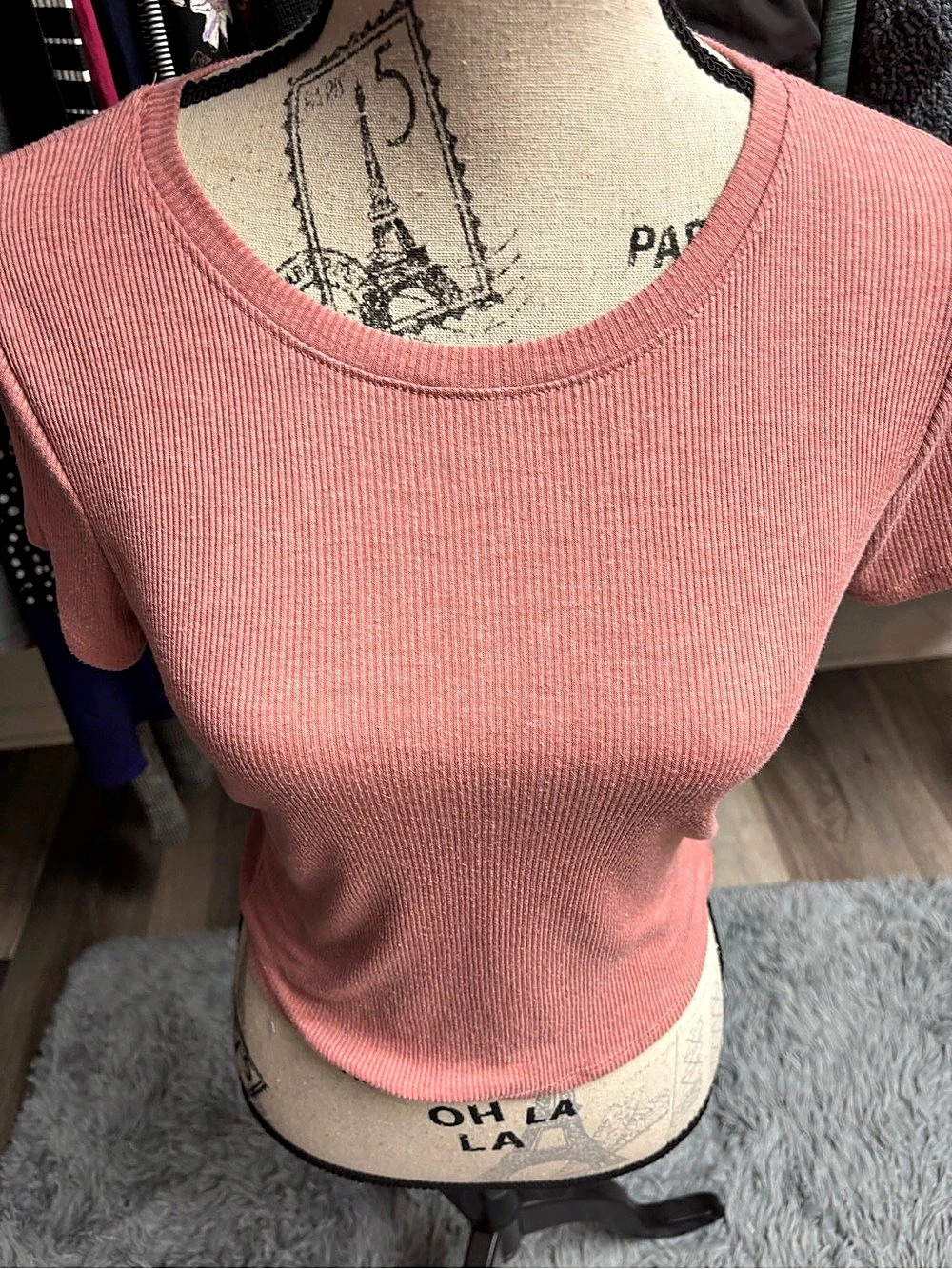Bozzolo Ribbed Crop Top - Picture 6 of 11